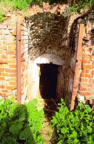 Рис. 16. Вход в подвал. Вид сегодня