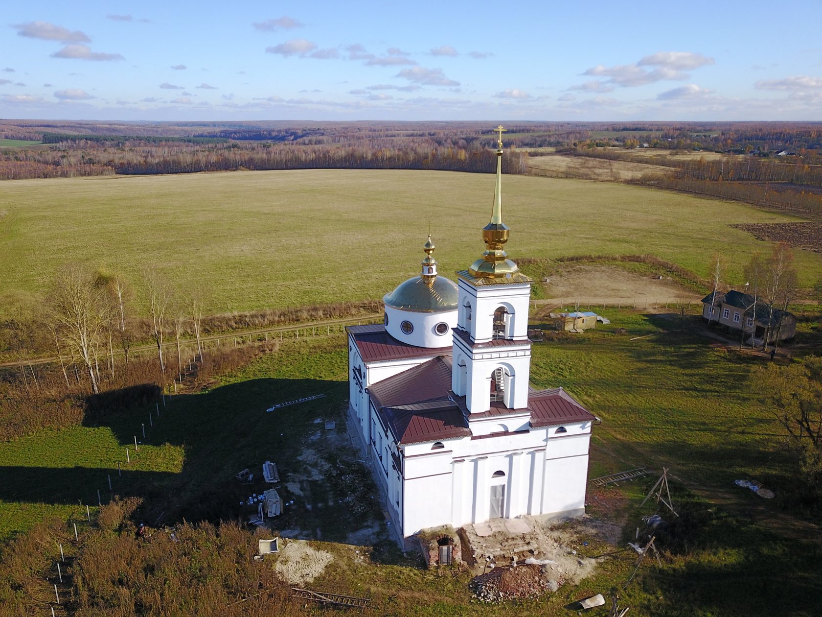 Храм Архангела Михаила с высоты